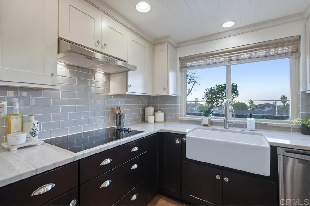 14420 Meadowrun Street, San Diego, California 92129 home-pic-9